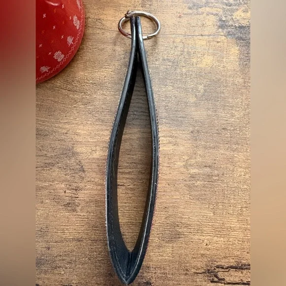 Victorias Secret Black, Red, Pink and White Bedazzled Women's Wristlet keychain - Picture 3 of 7